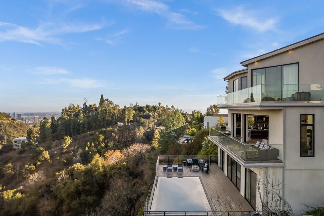 Aurelian Crest, Linda Flora Dr, 90049