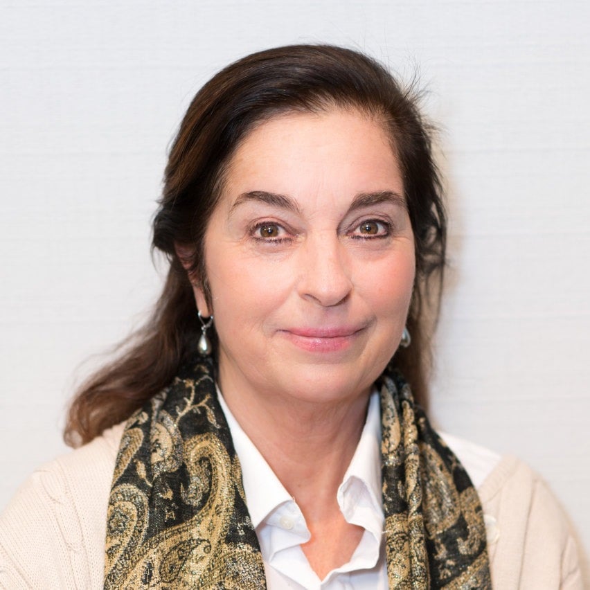 Yvonne Velasquez Cutchogue, NY Real Estate Agent Headshot
