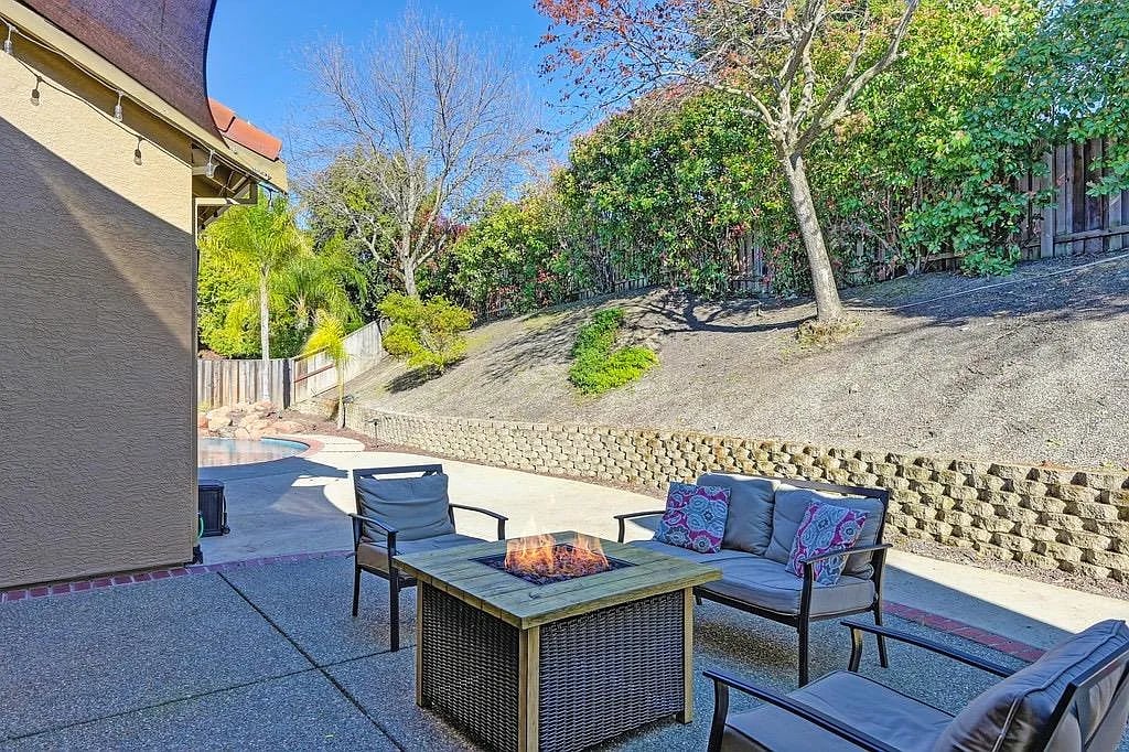 4622 Nassau Ct