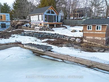 1111 Lakeshore Dr