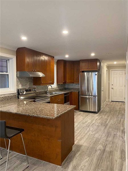 102 Melrose Street Unit: 1