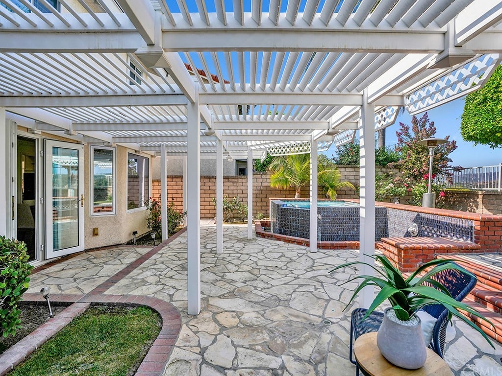 27775 Niguel Village Dr