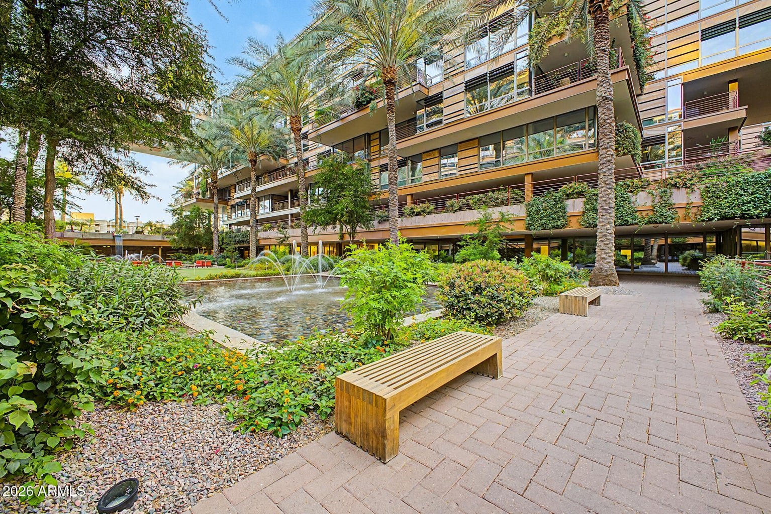 7117 E Rancho Vista Dr, #4009