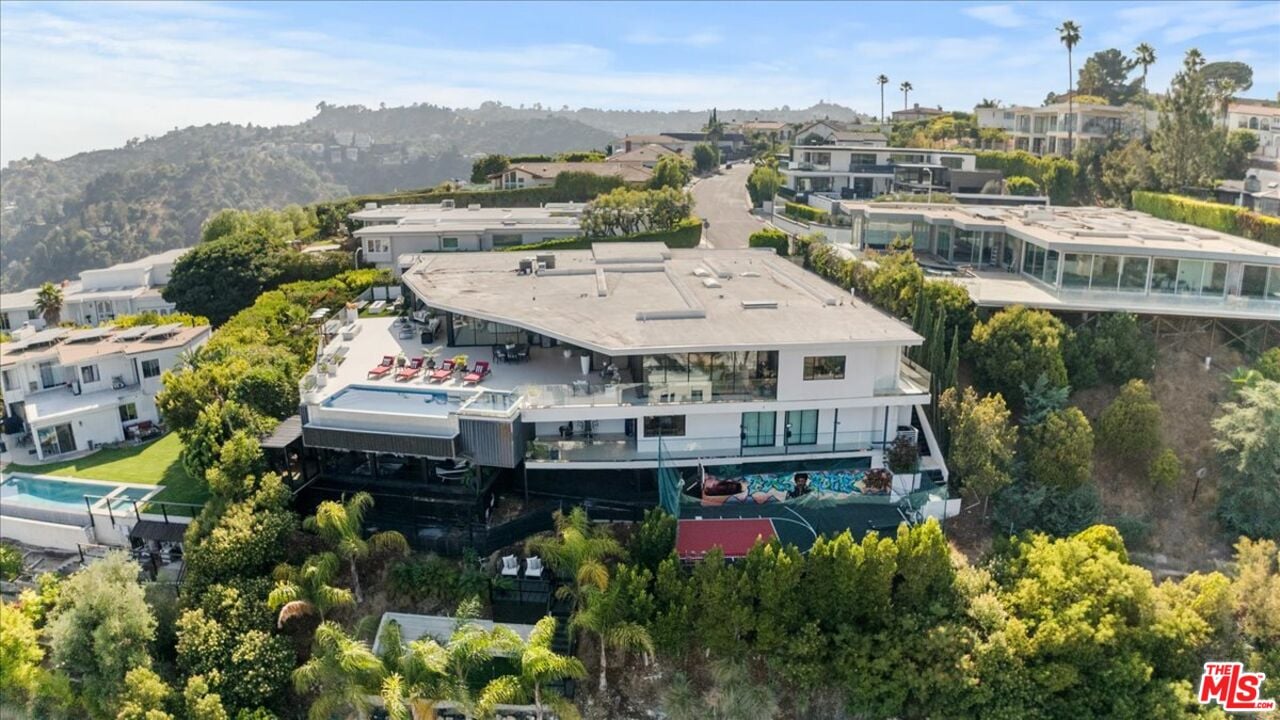 Celestia Estate, Hercules Dr, 90046