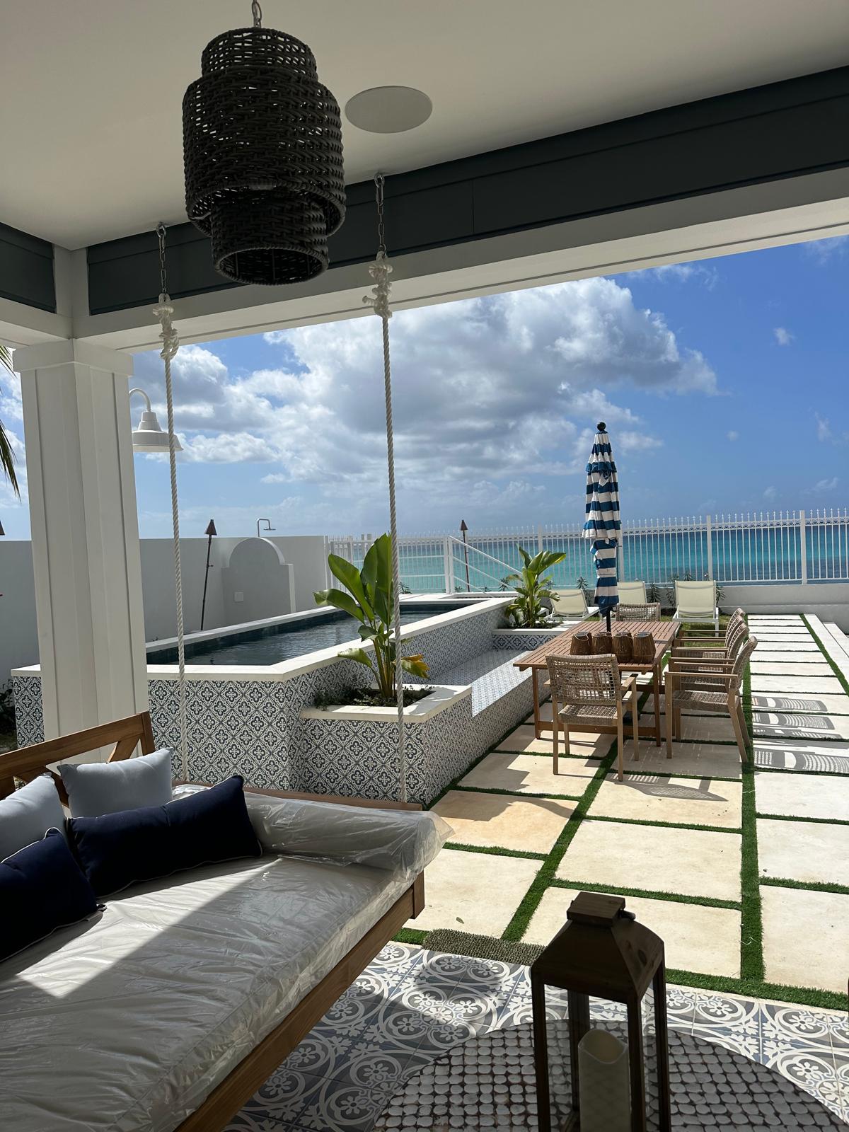 Sea Breeze Beach House 