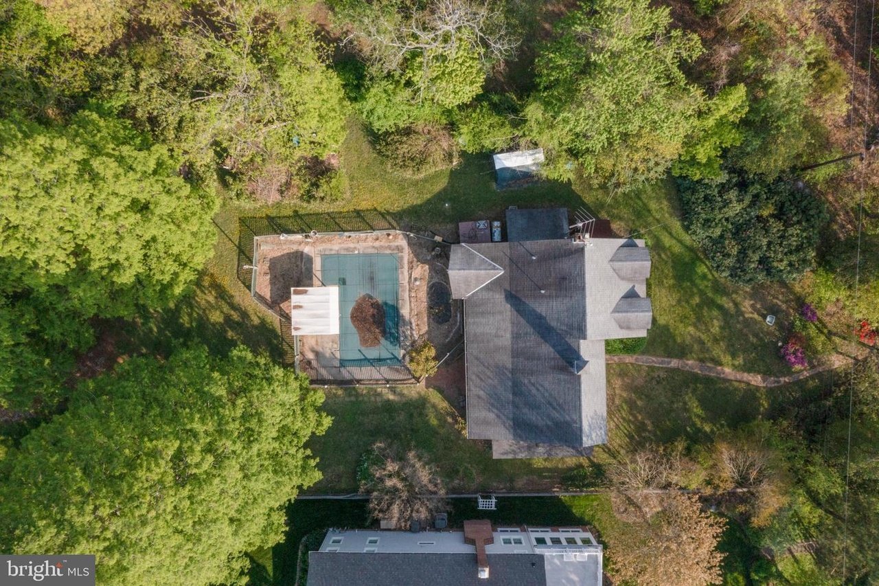 915 Crystal Spring Farm Rd