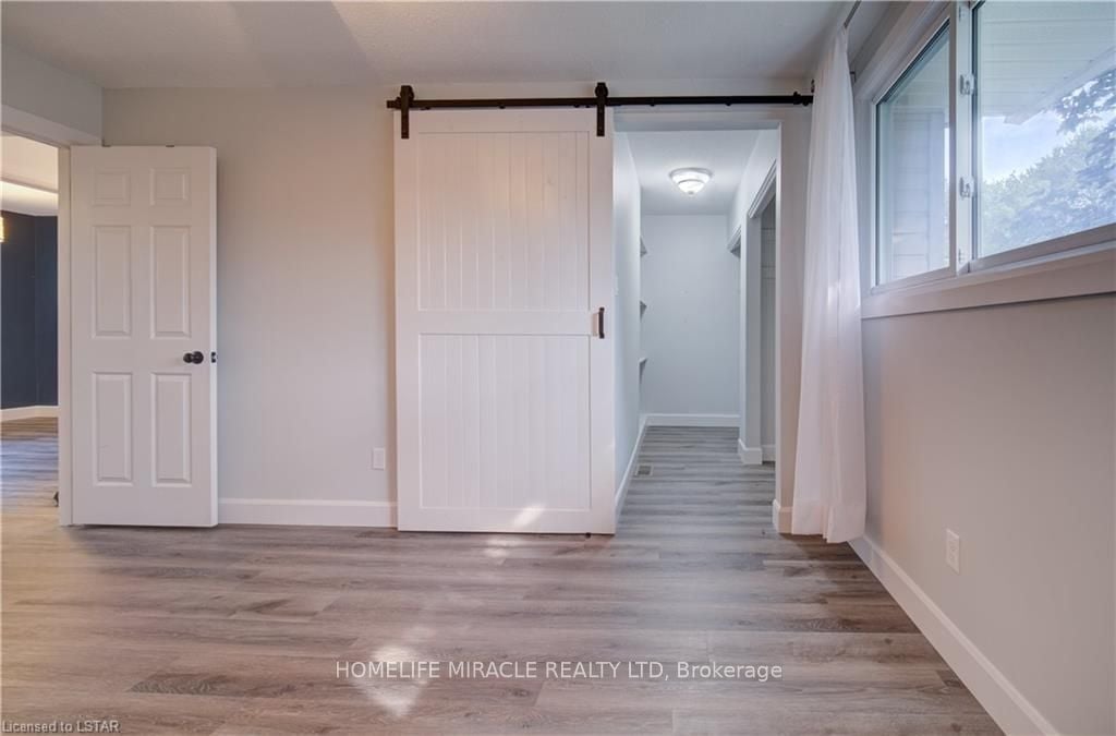 29 Ranchwood Cres