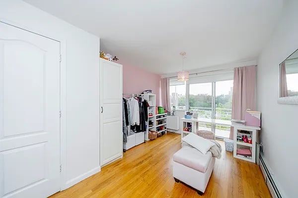 145 Kenilworth Place Unit: 5A