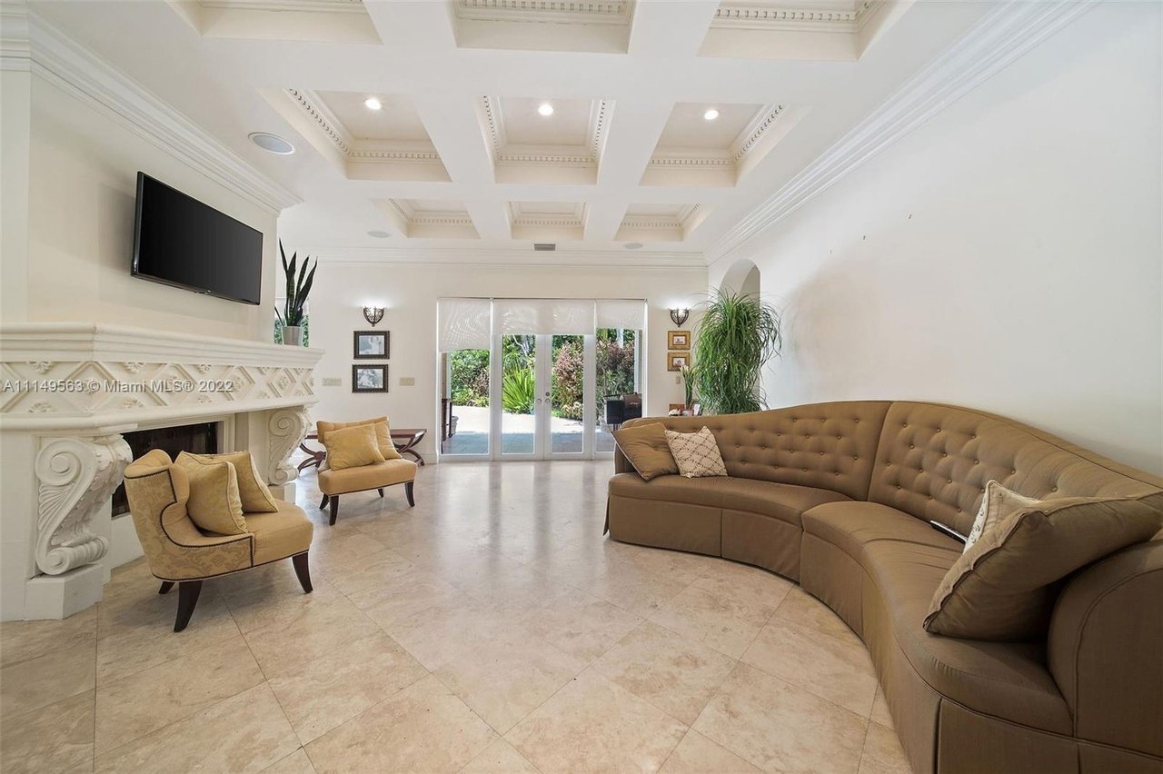 6400 SW 72nd Ct