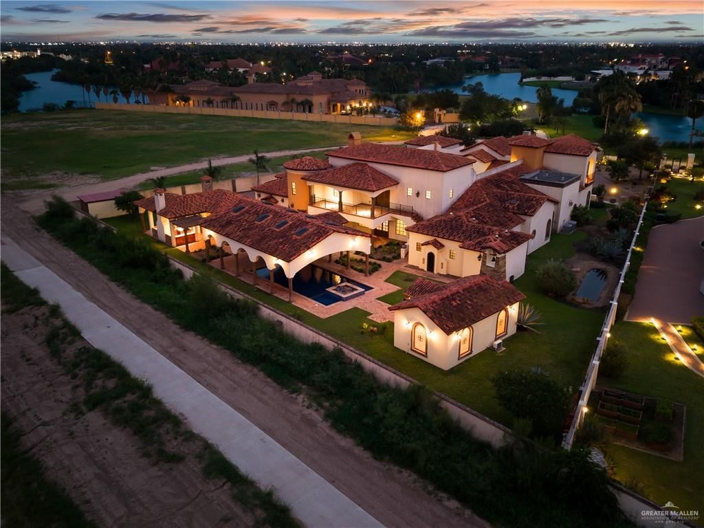La Hacienda