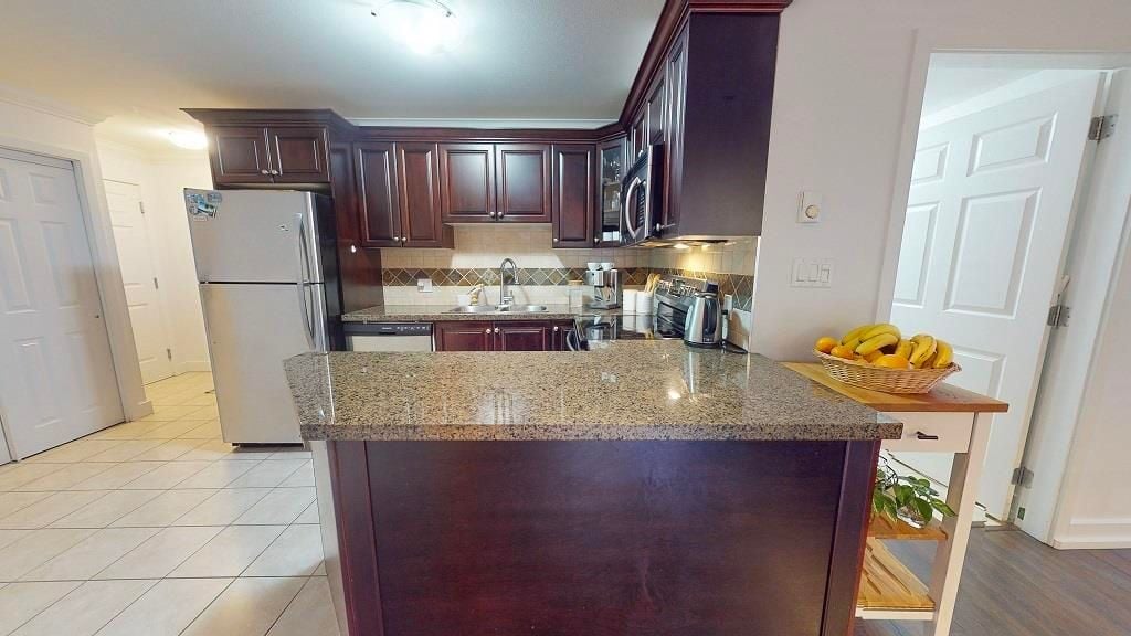 1310 Victoria St, #401