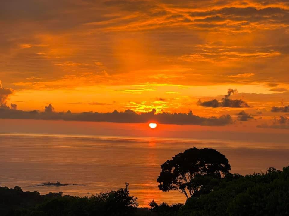 Castillo Puesta del Sol, Escalares - 