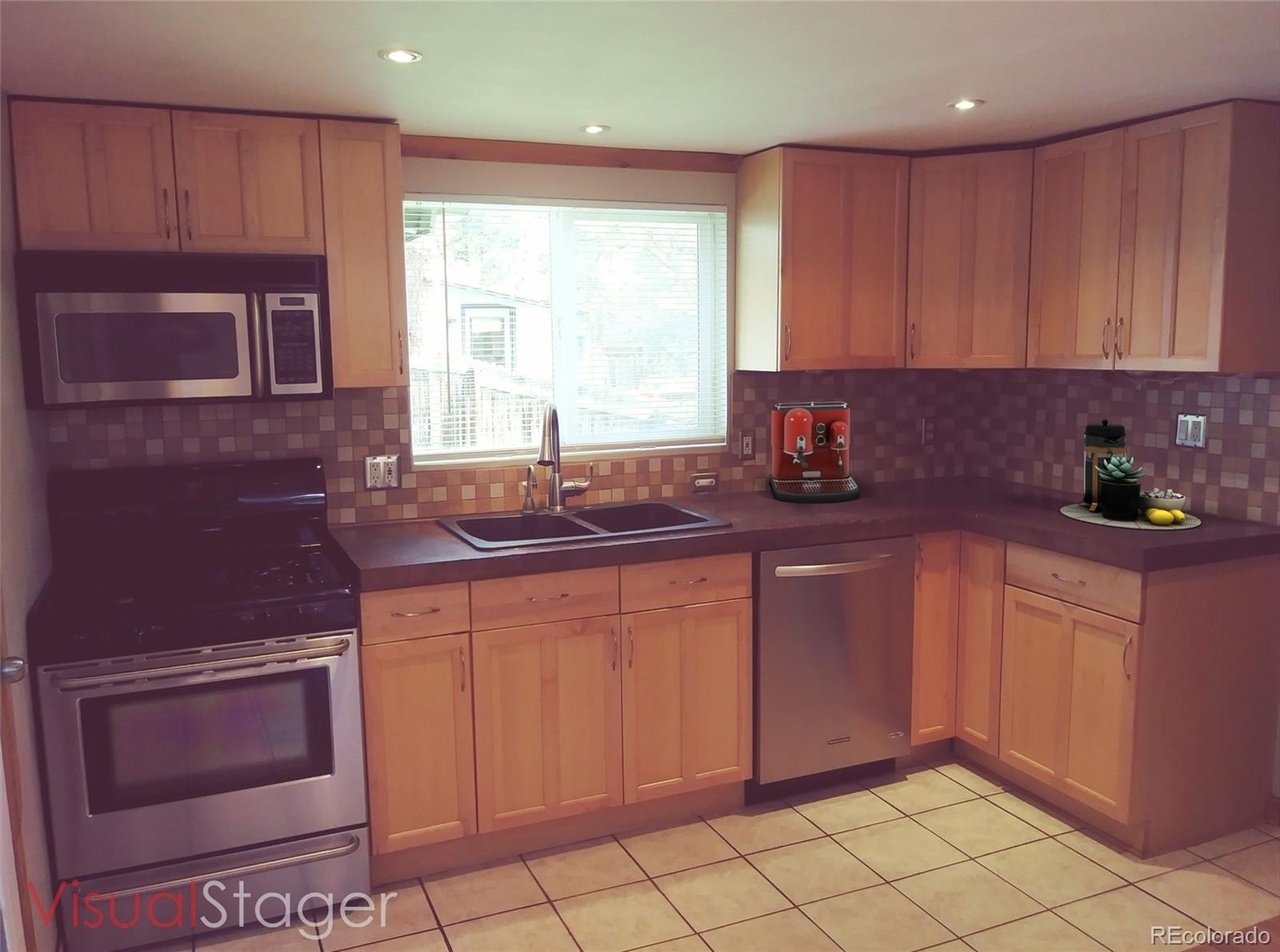 5525 Hiawatha Trl