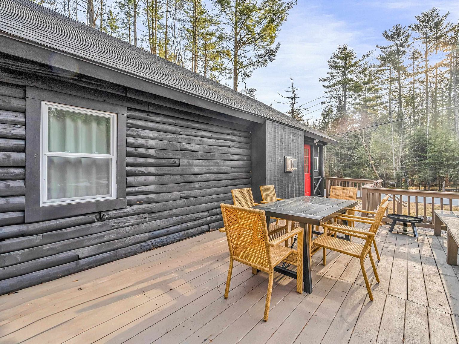 59 Pawtuckaway Dr
