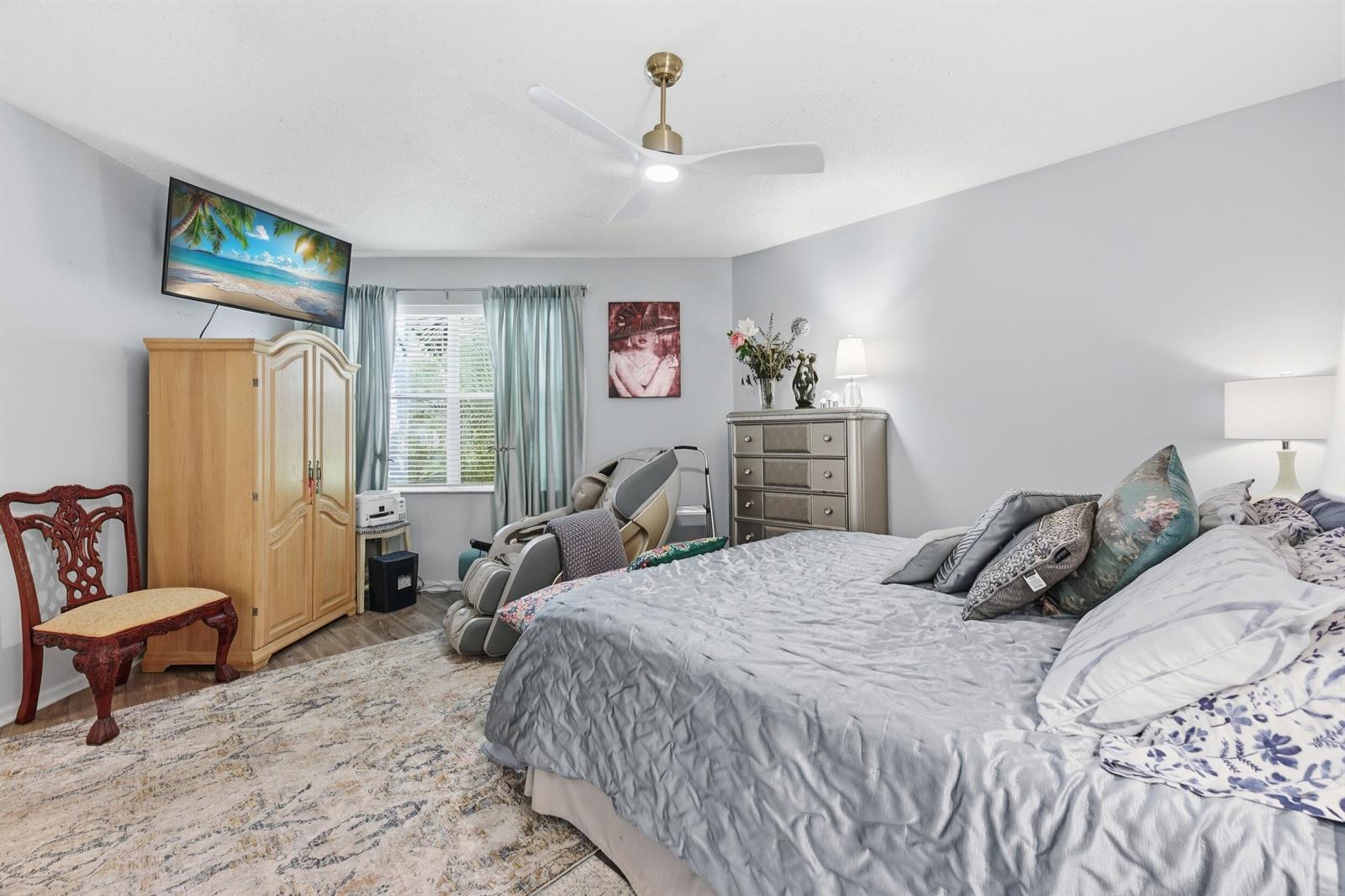 2495 NW 66th Dr