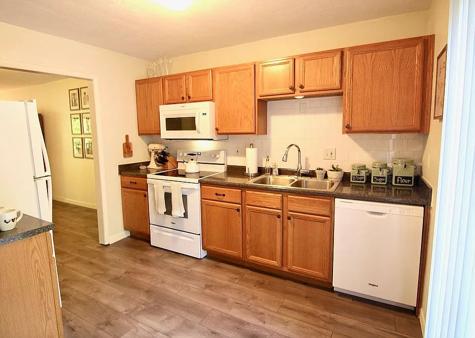 507 NW 39th Rd APT 328