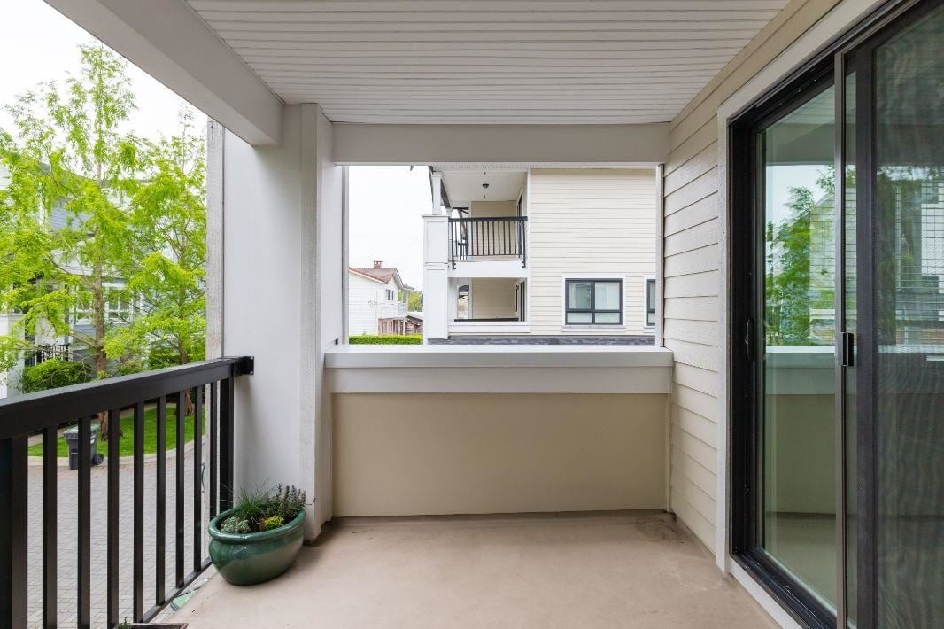 1130 Ewen Ave, #3
