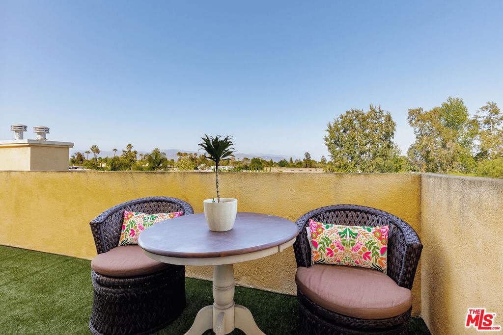 12449 Kling St, #PH1