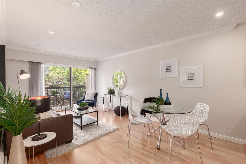 2033 W 7th Ave, #202