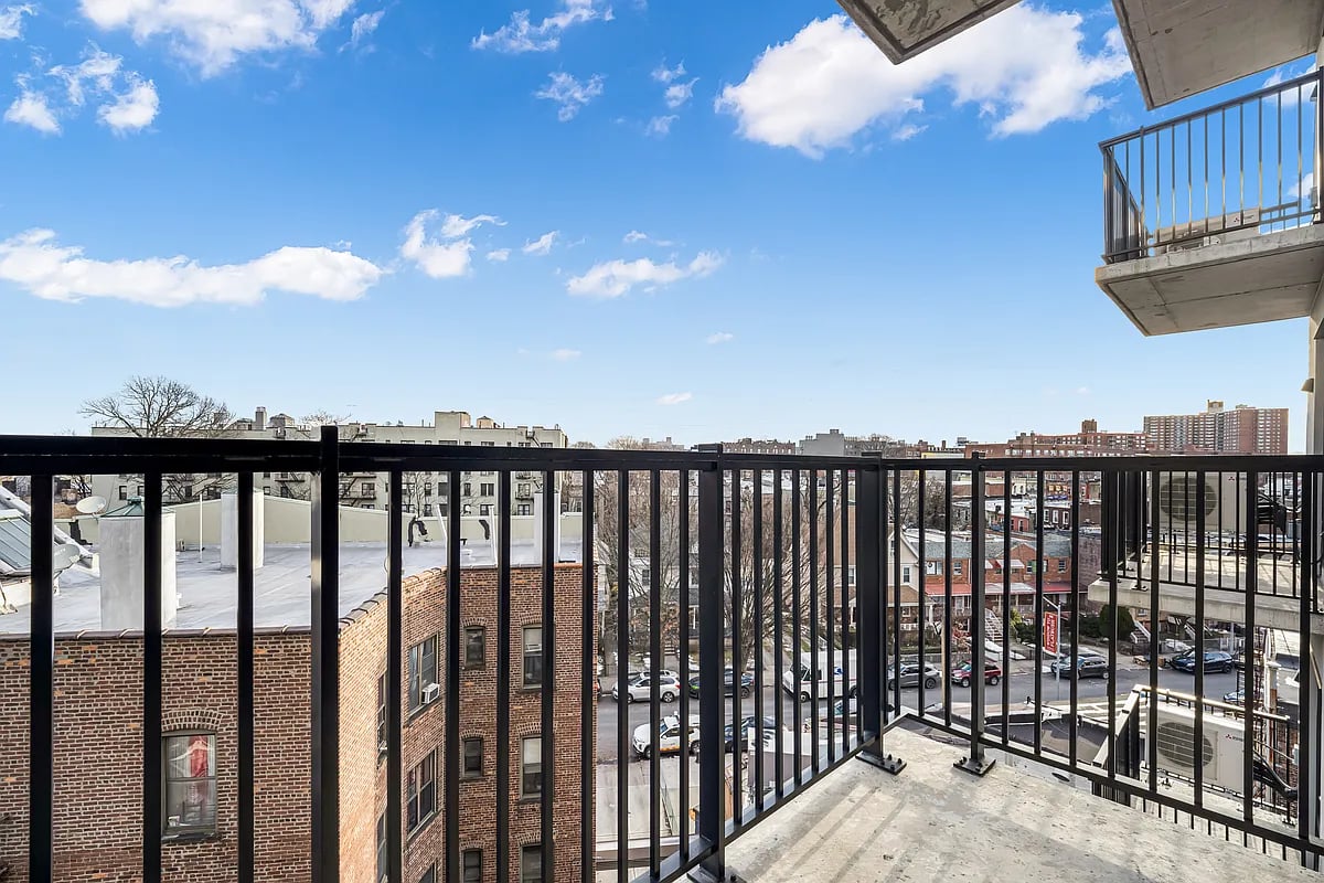 1457 Flatbush Avenue 611