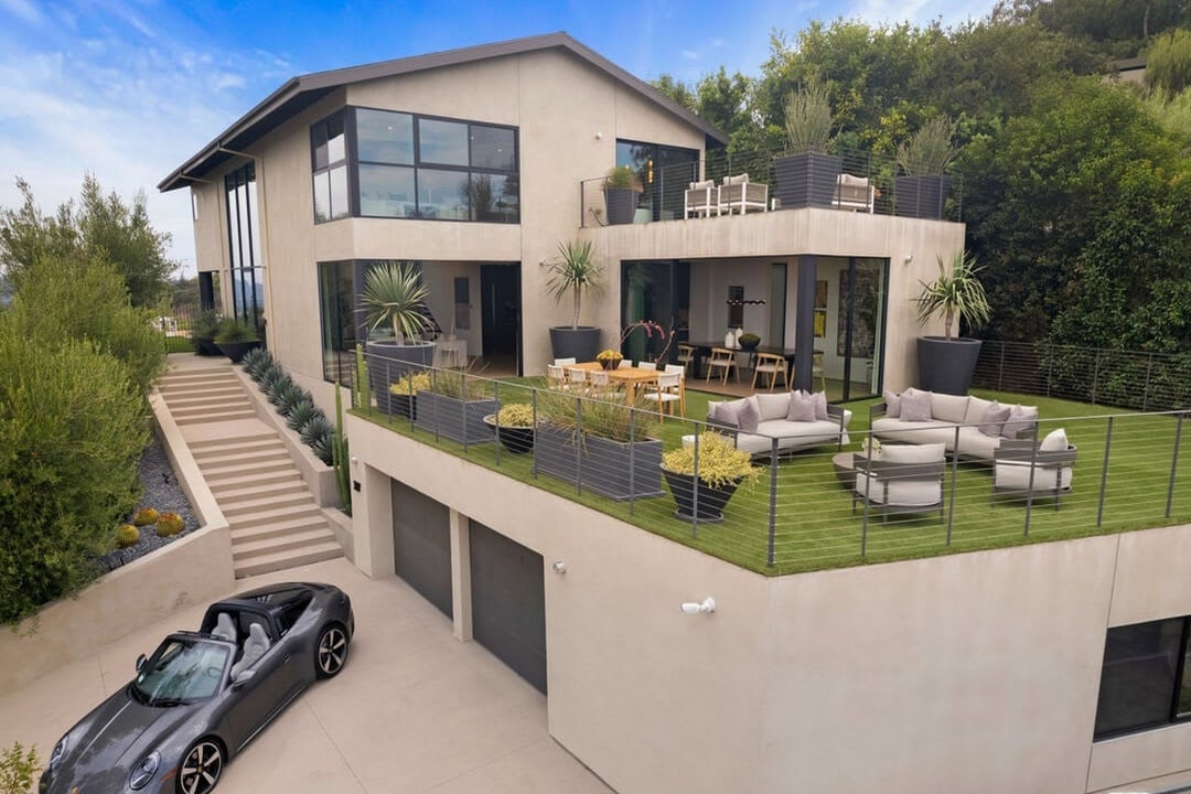 Beverly Ranch Road, 90210