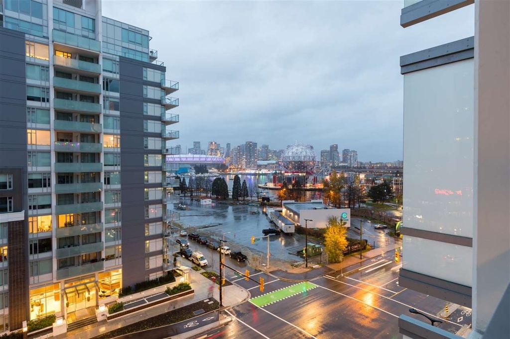 110 Switchmen St, #902