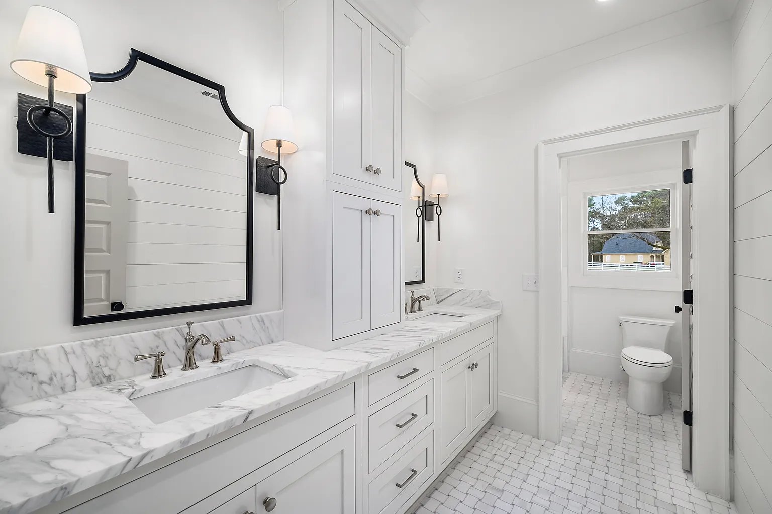 15445 Thorntree Run