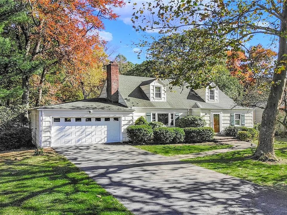 54 Birchwood Ln
