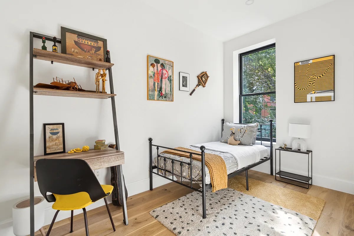 353 6th Avenue #2