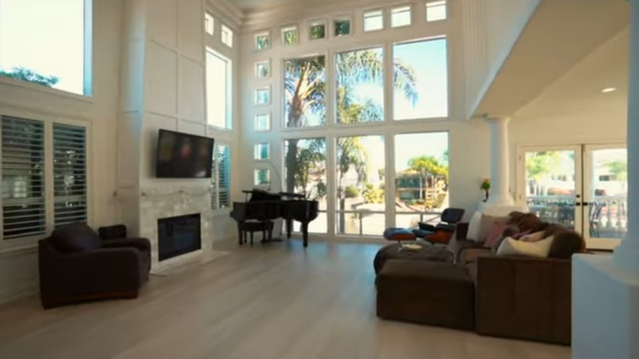 Live Like You are On Vacation at 30140 Point Marina, Canyon Lake CA