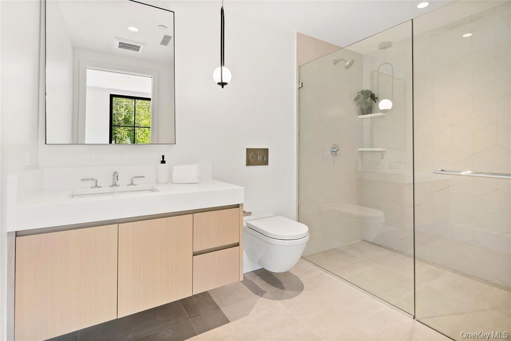 41 Richmondville Ave Unit: Duplex 2