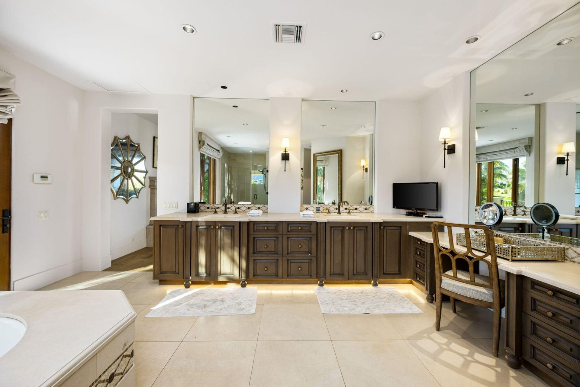 52705 Claret Cove