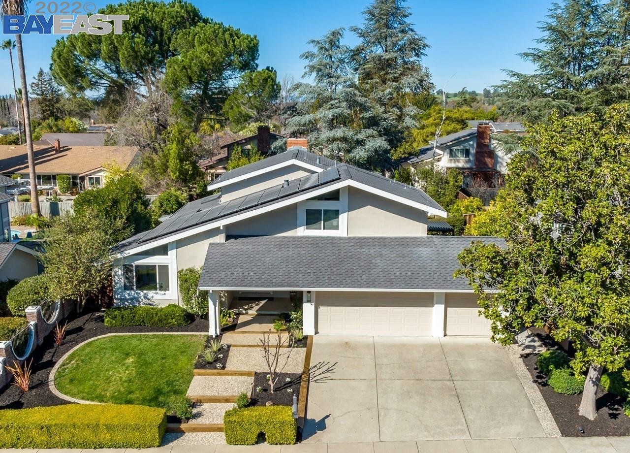 3300 Newport Court
