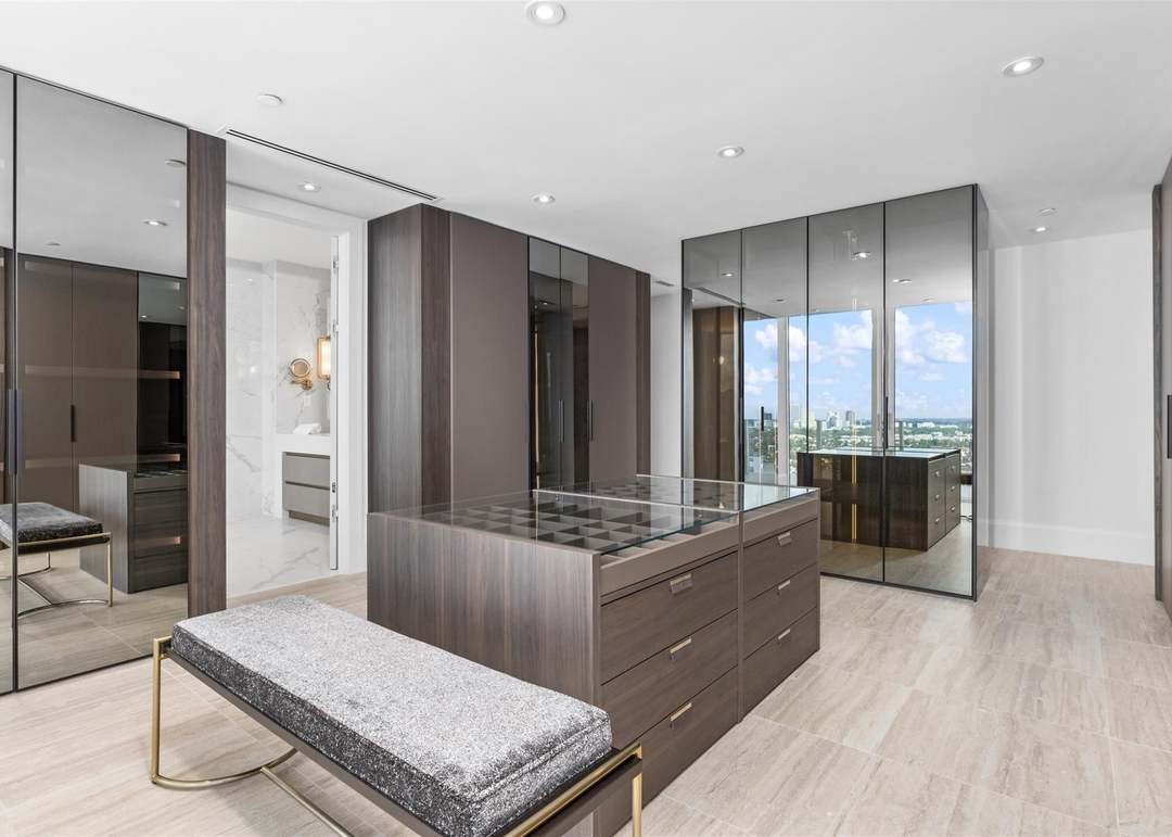 525 N Fort Lauderdale Beach Blvd #2201