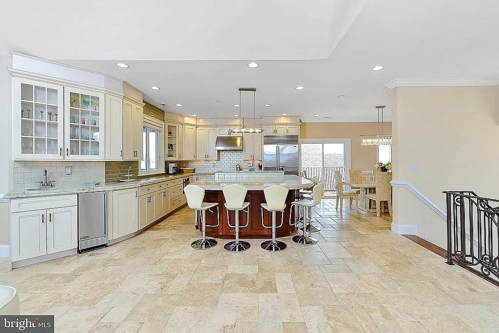 10604 Point Lookout Rd
