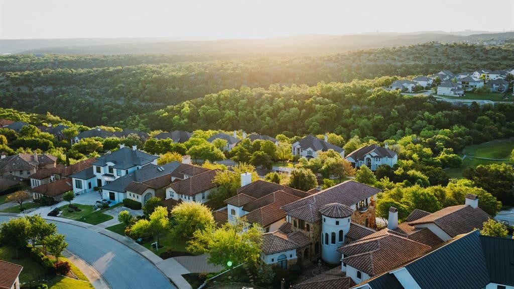 Sold in Lake Pointe