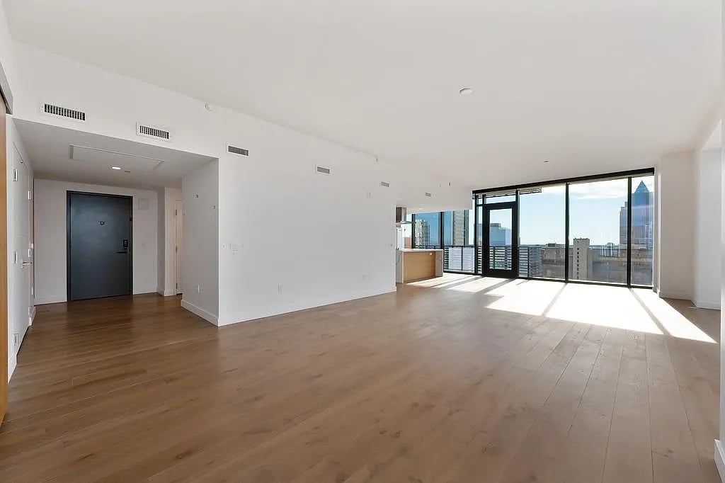 500 J St #1701