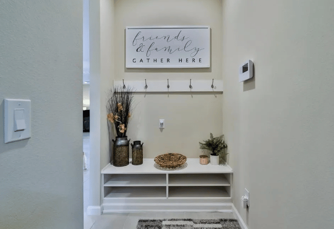 949 Flyer St 