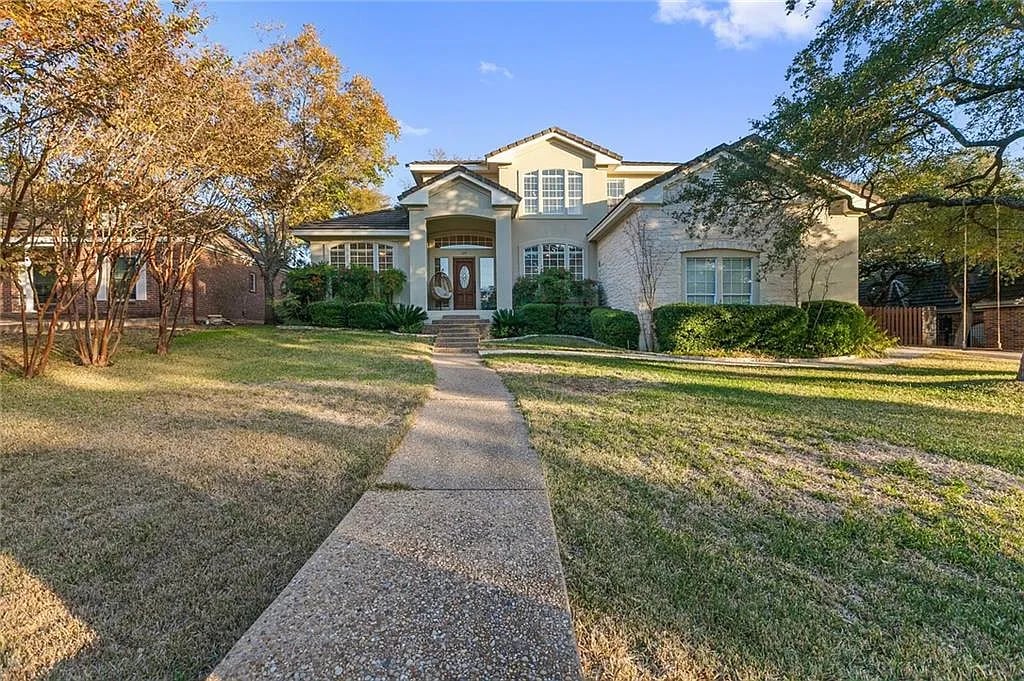127 Crest View Dr