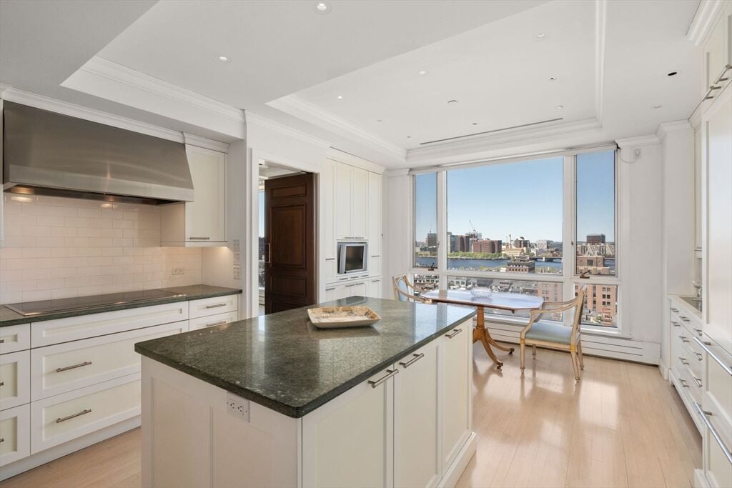  2 Commonwealth #16B/C/D