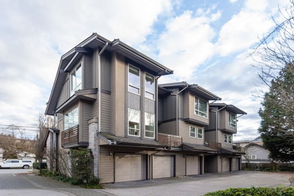 897 Premier St, #1