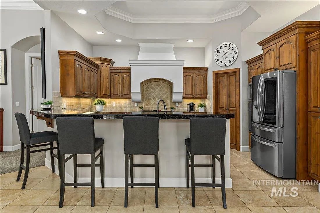 1612 S Stream Pointe Ln