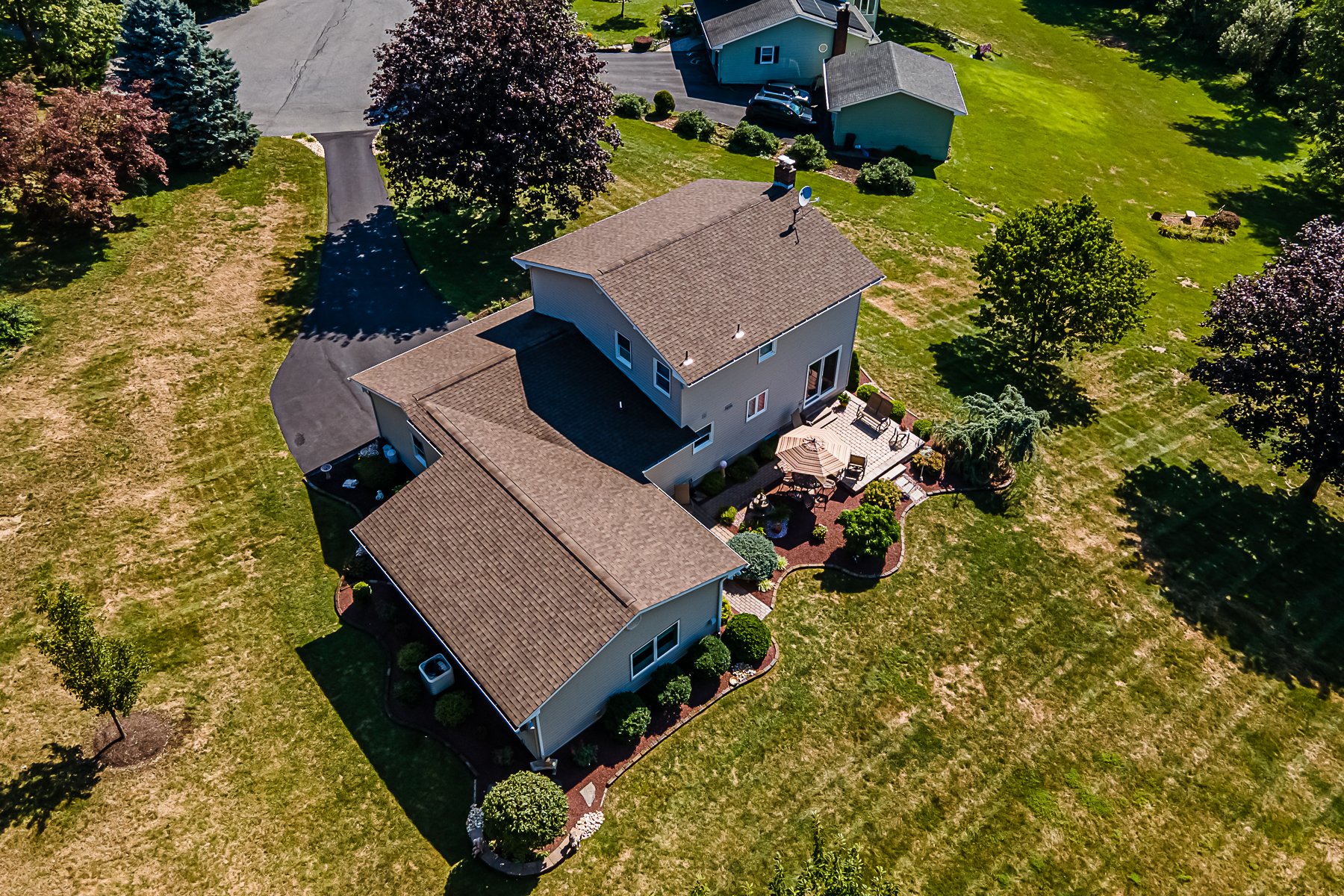 2785 Hill Drive