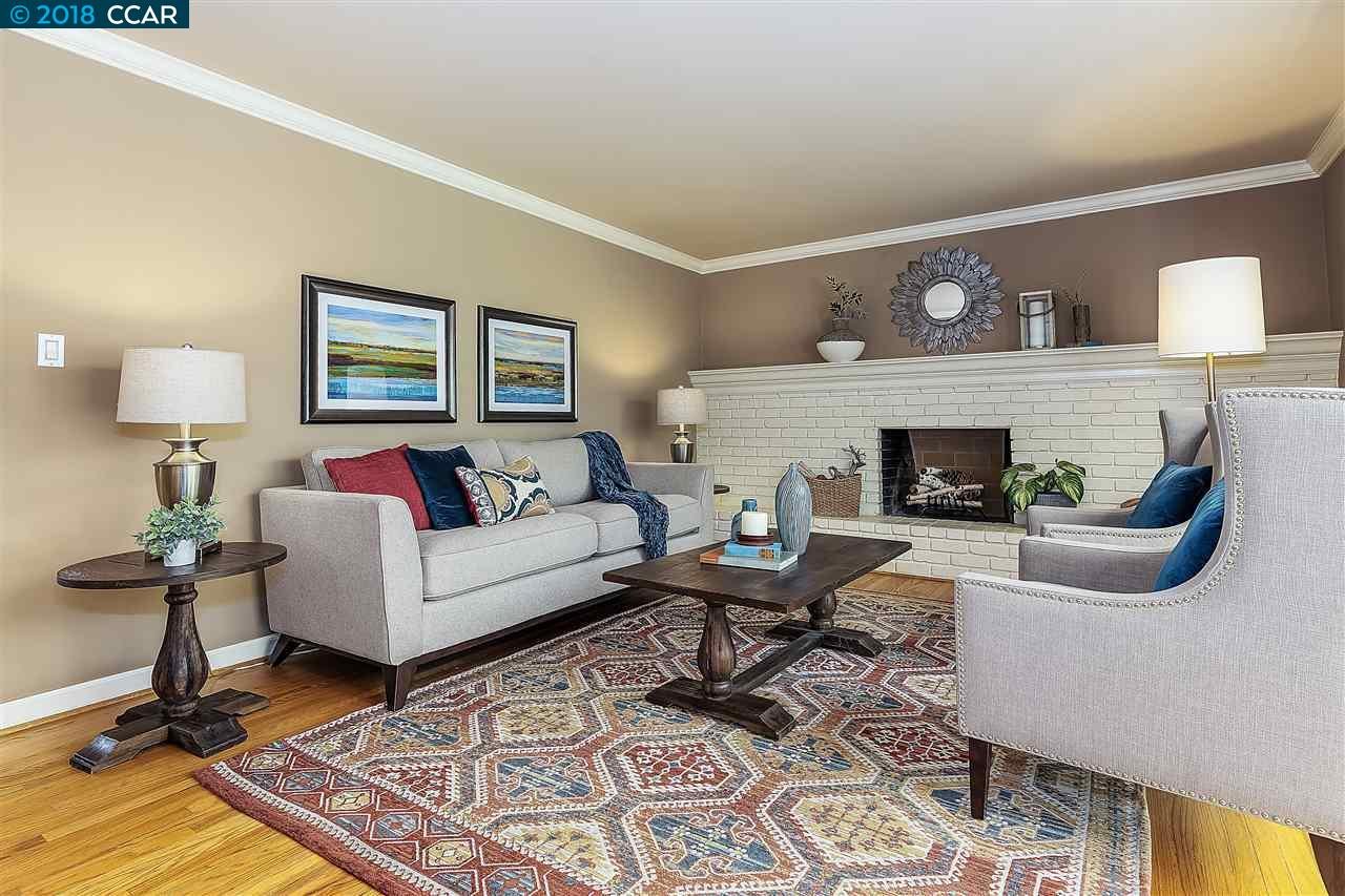 1853 Del Rio Dr