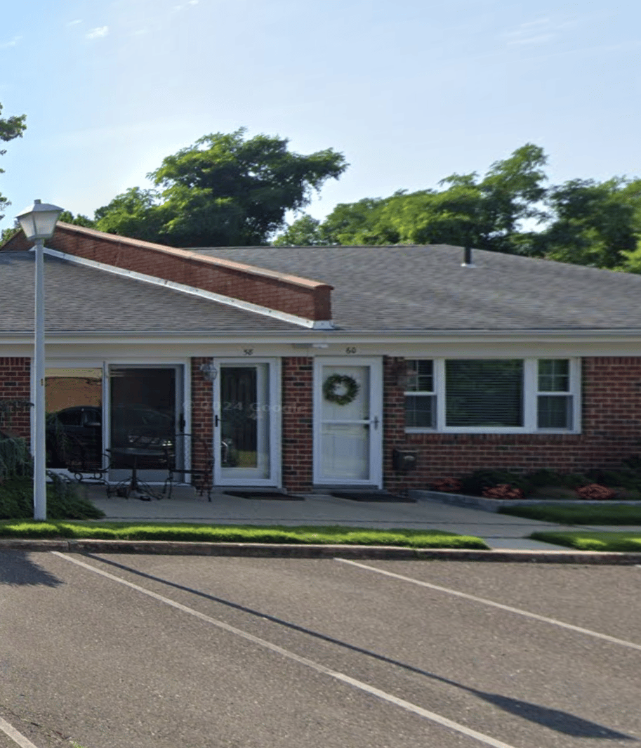 56 Breeze Court, Brick
