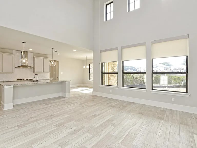 18005 Crofton Cv