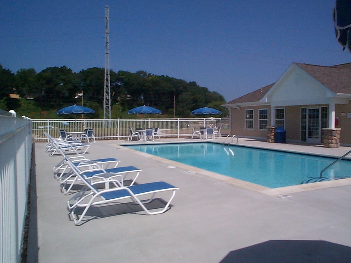 Island Pointe Marina