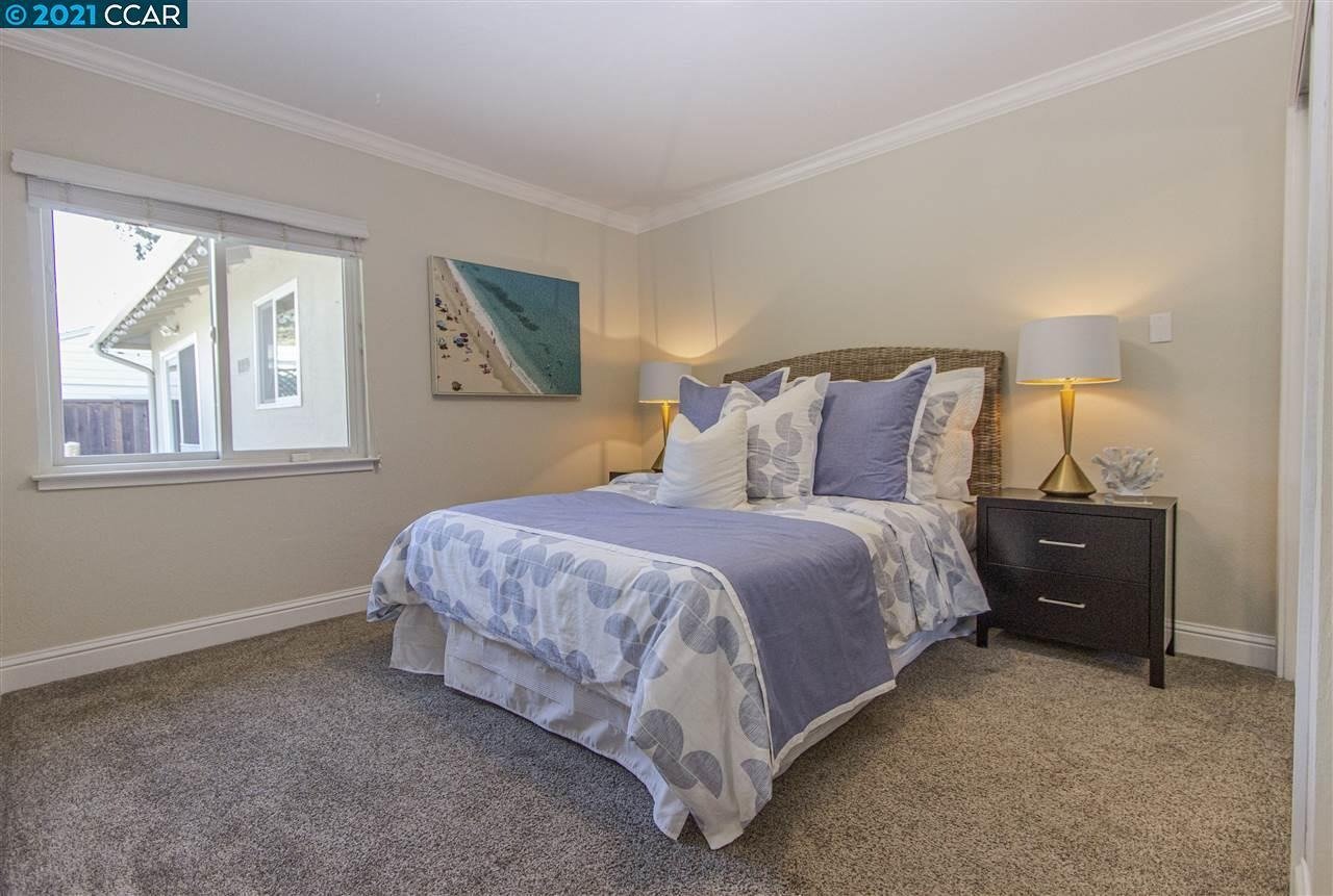 3320 S Lucille Ln