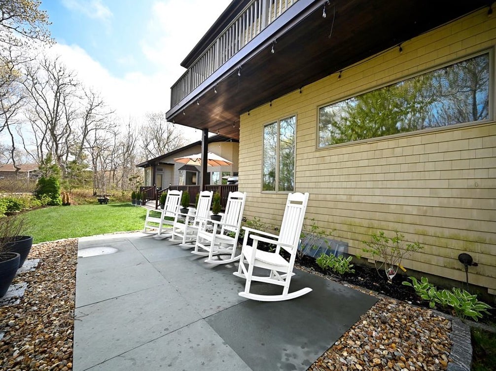 61 Edgartown Meadows Rd