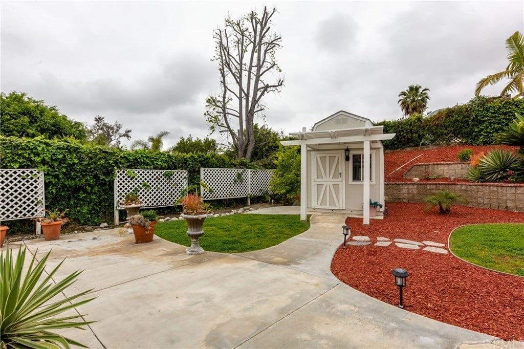 25251 Remesa Dr